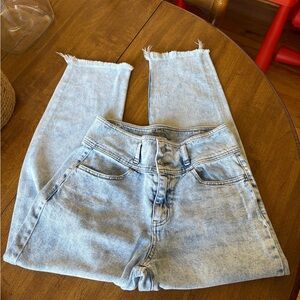 Vintage Stretch High Rise Mom Jeans